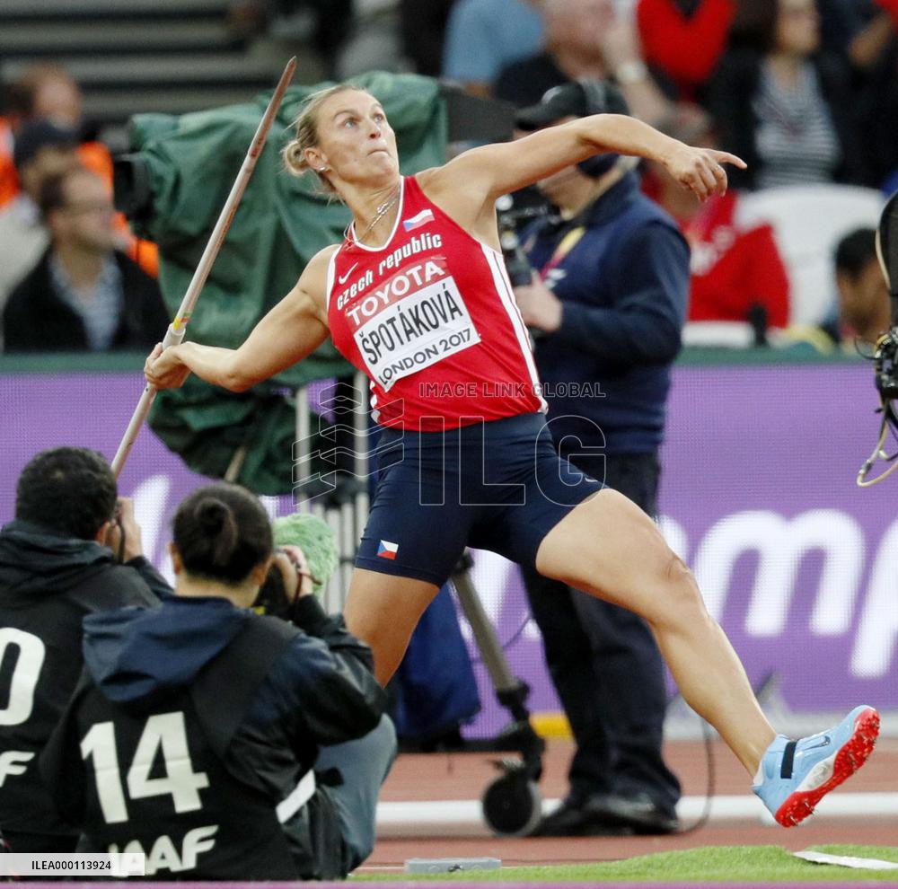 Athletics: Czech Spotakova reclaims javelin throw world title
