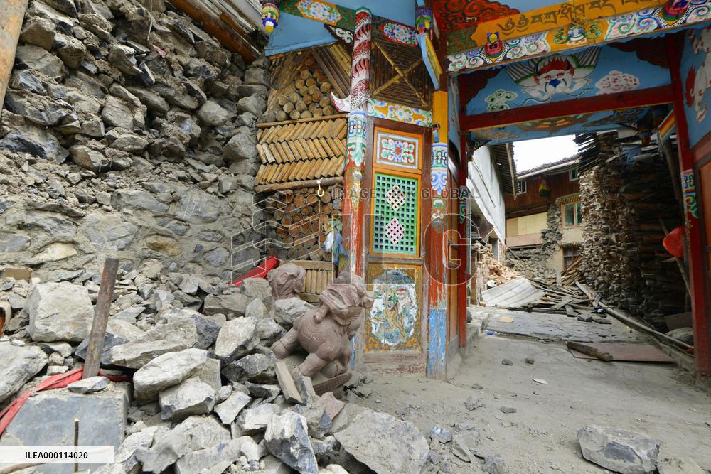 Search and rescue work continues in China's quake-hit Sichuan