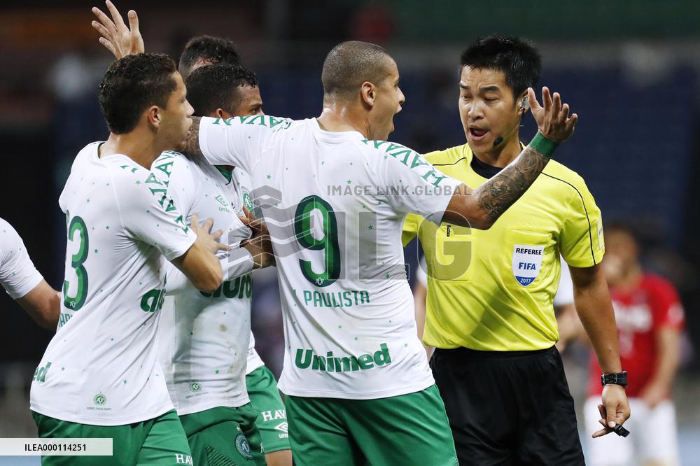 Soccer: Chapecoense's trip to Japan spoiled by Urawa as Reds win