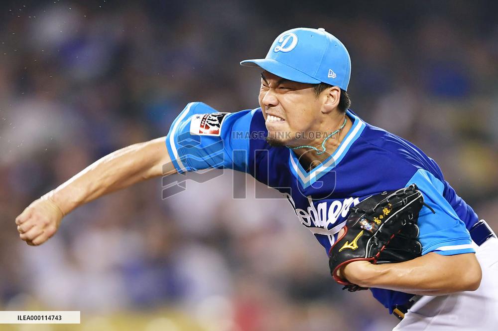 Dodgers' Maeda fans 7 to earn 12th win
