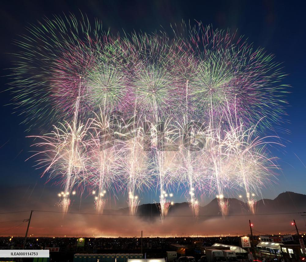 18,000 fireworks shot off at national competition