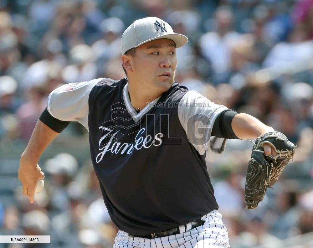 Baseball: Tanaka earns 10th win as Yankees rout Mariners