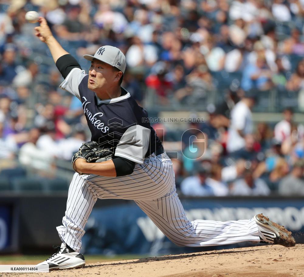 Baseball: Tanaka earns 10th win as Yankees rout Mariners