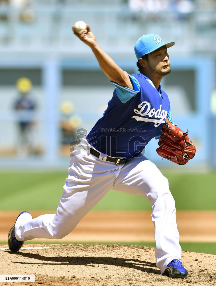 Baseball: Darvish handed 10th loss as Brewers edge Dodgers