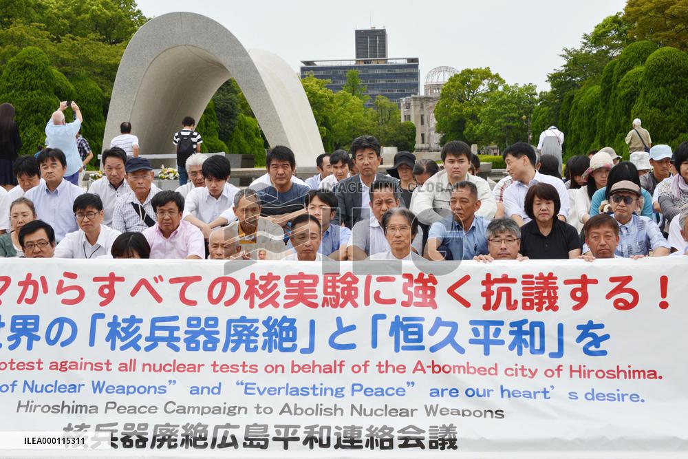 A-bomb survivors sit in to protest N. Korea's nuclear test