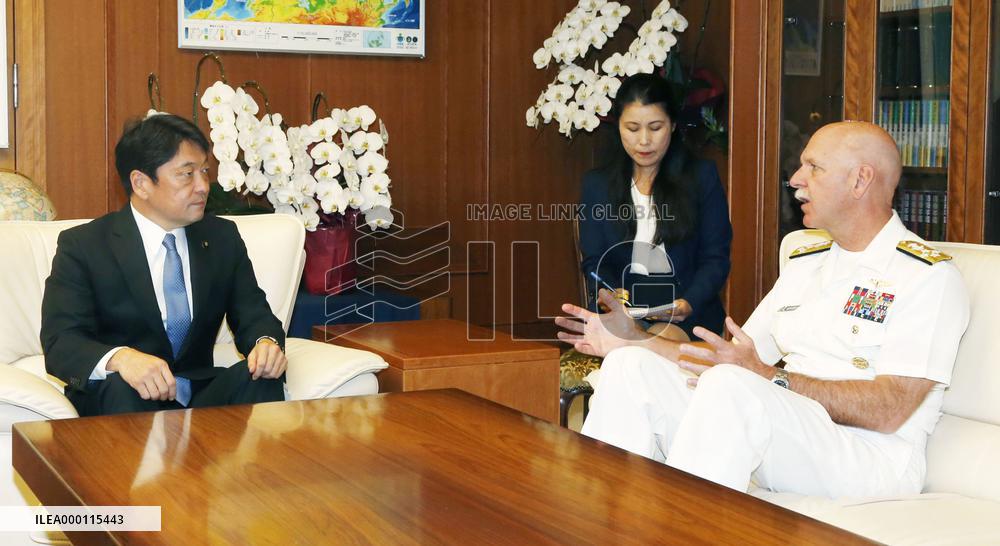 Japanese defense minister meets U.S. Pacific Fleet commander