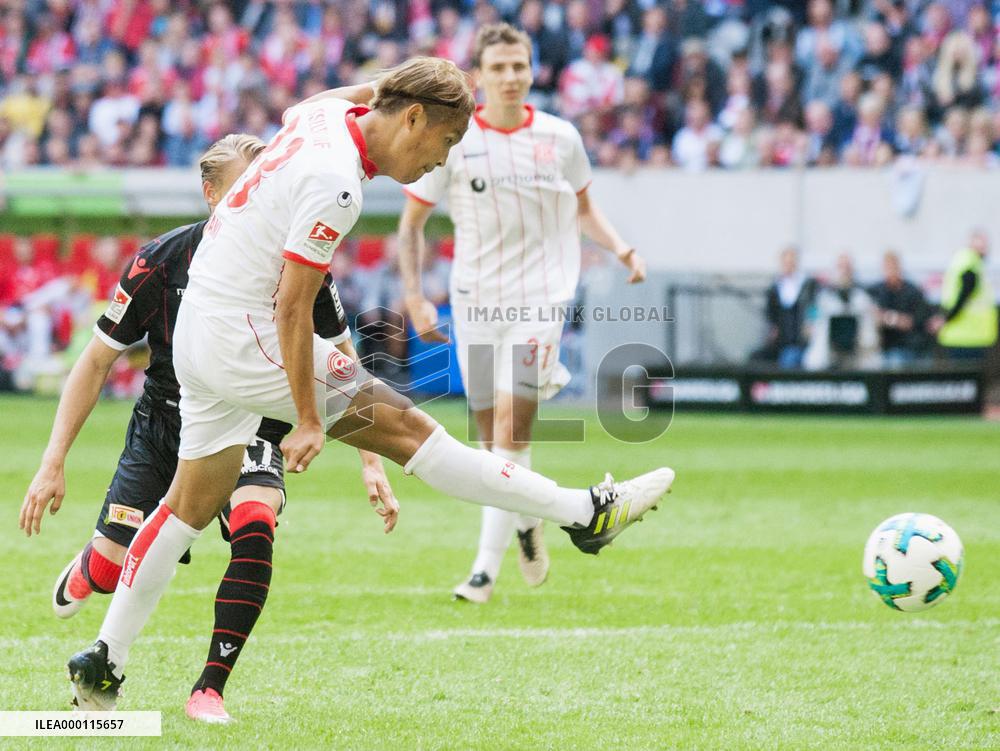 Soccer: Usami scores on debut in win for Dusseldorf