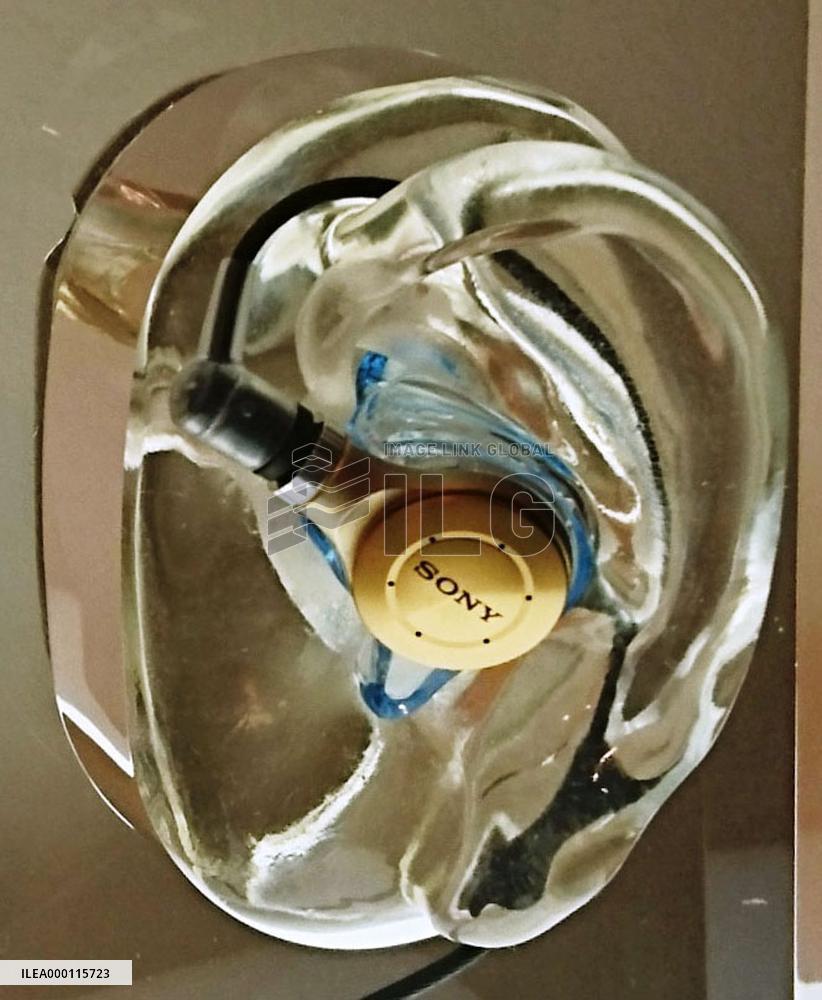 "Just ear" tailor-made earpieces drawing customers