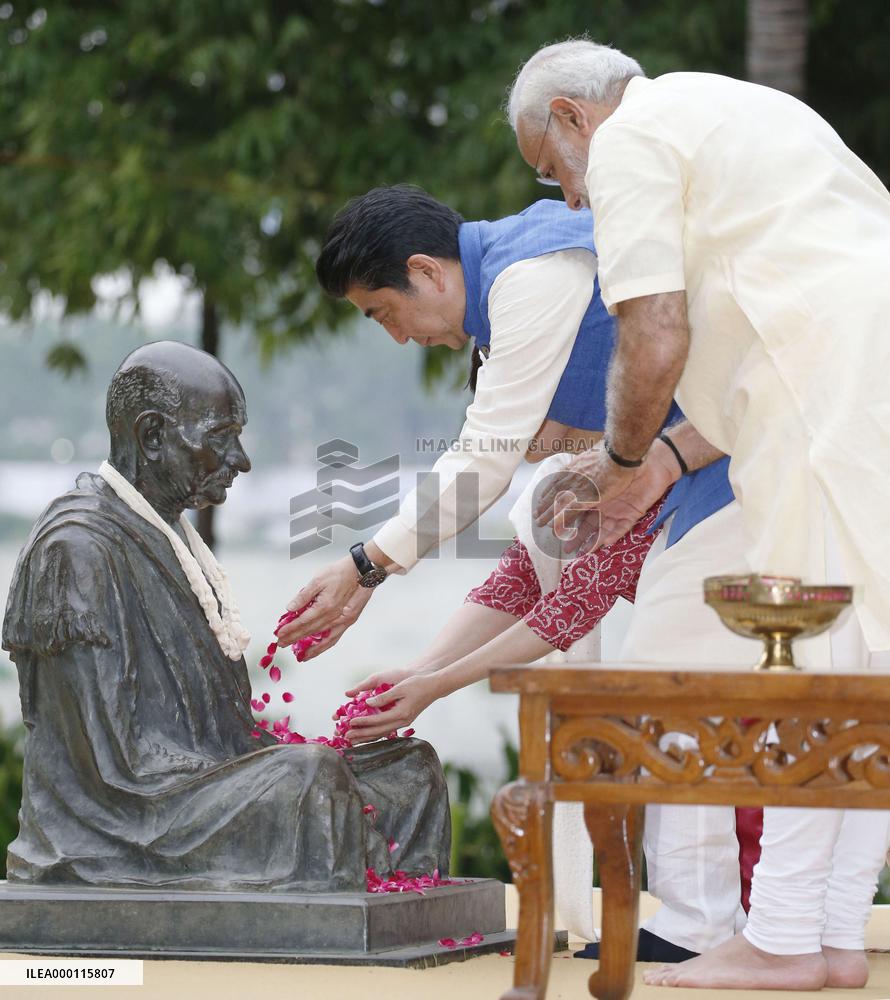 Abe in India for talks with Modi