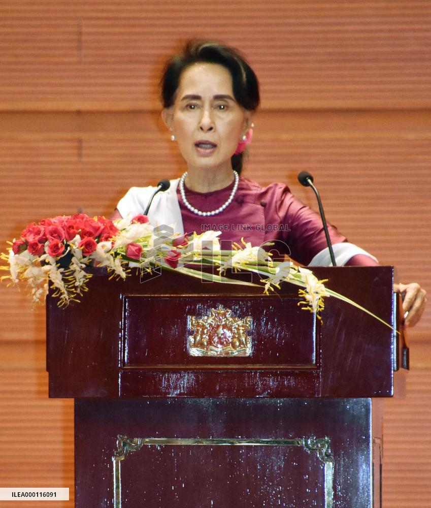 Suu Kyi says Myanmar committed to peace in strife-torn Rakhine