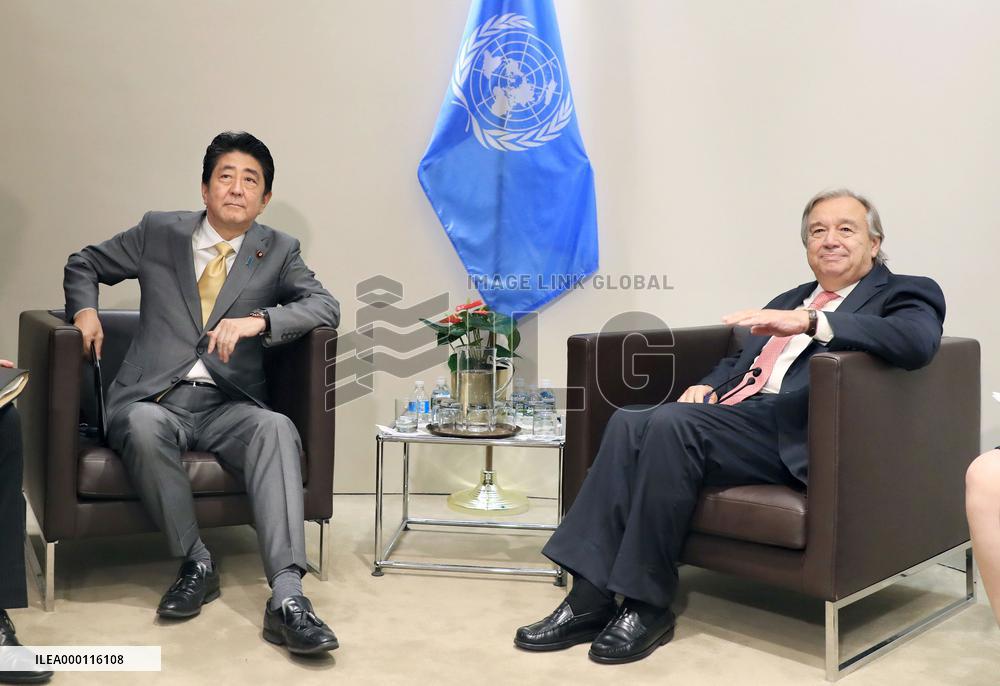 Abe urges Guterres to include Security Council in U.N. reform