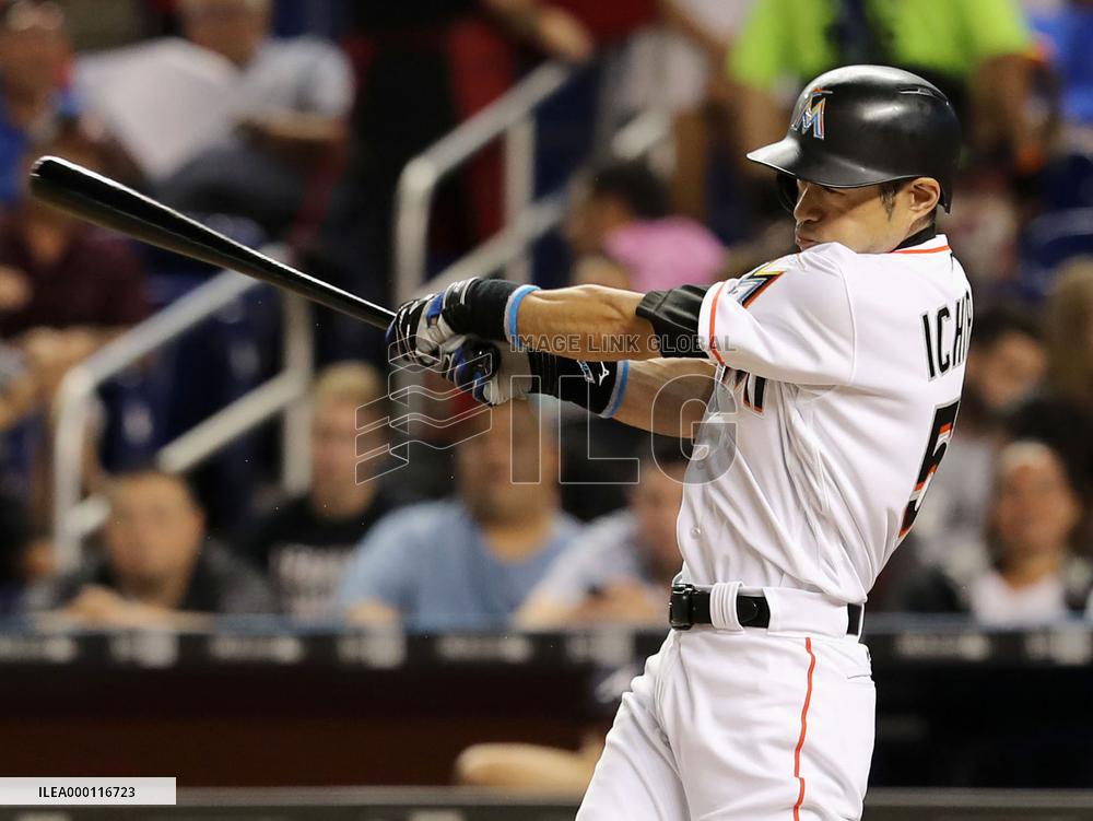 Baseball: Marlins Ichiro hits safely