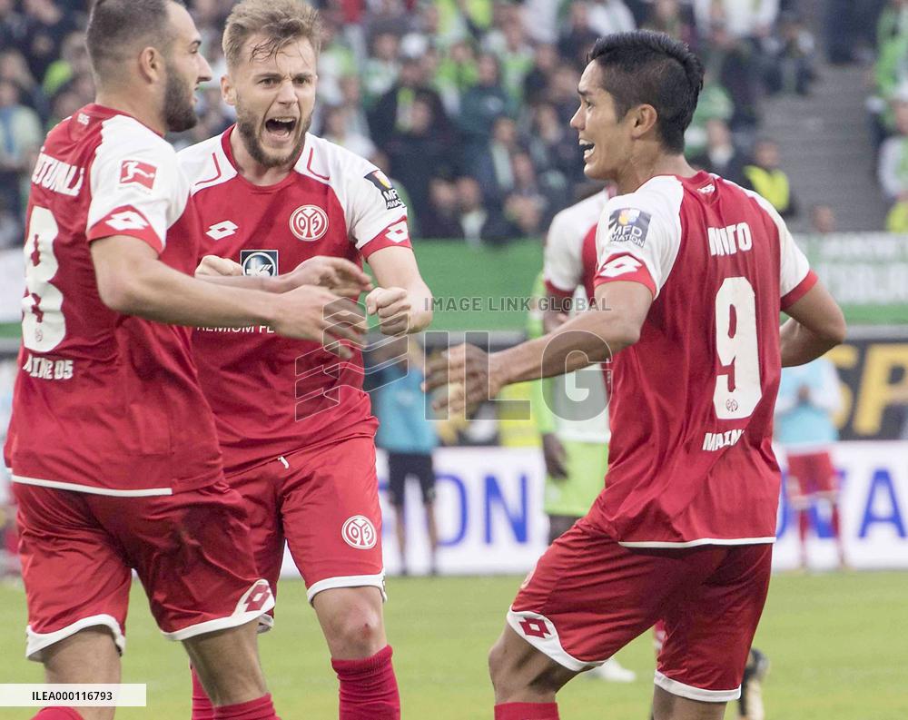 Soccer: Muto scores 3rd goal of season in Mainz 1-1 draw to Wolfsburg