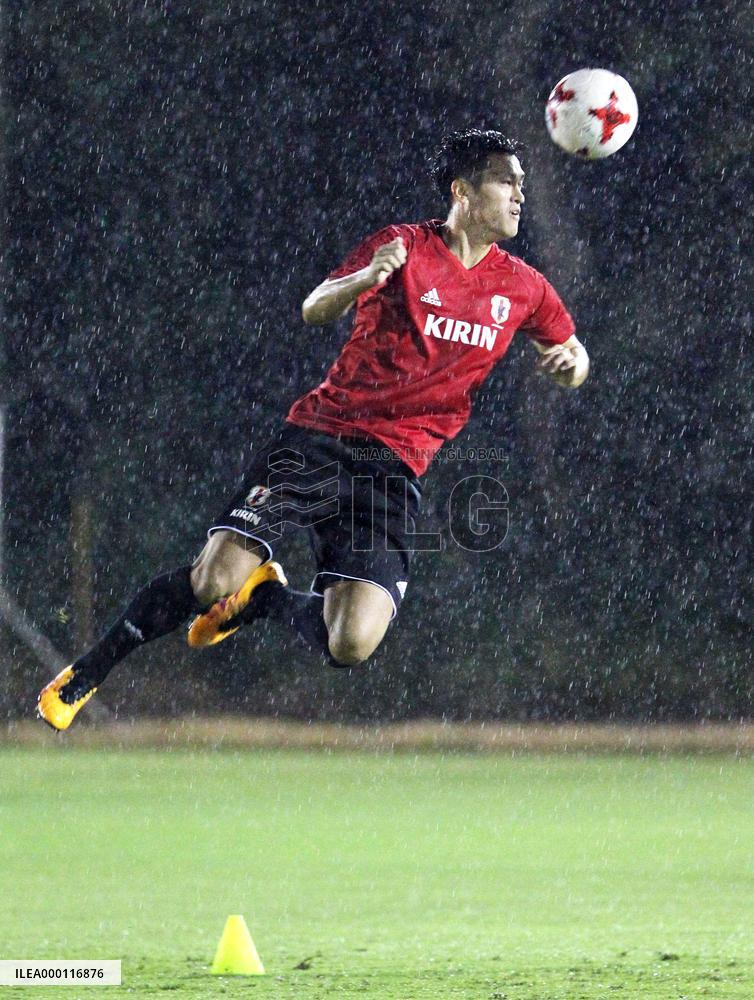 Ueda practices ahead of friendly against New Zealand