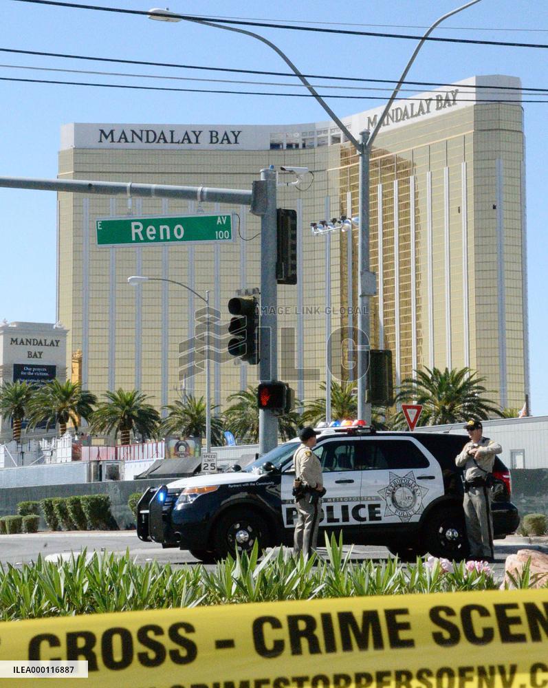 Many firearms found after Las Vegas mass shooting