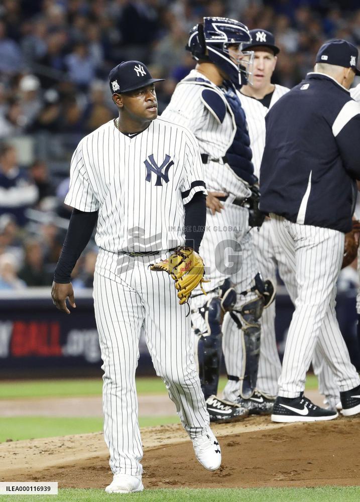 Baseball: Yankees-Twins AL wild-card game