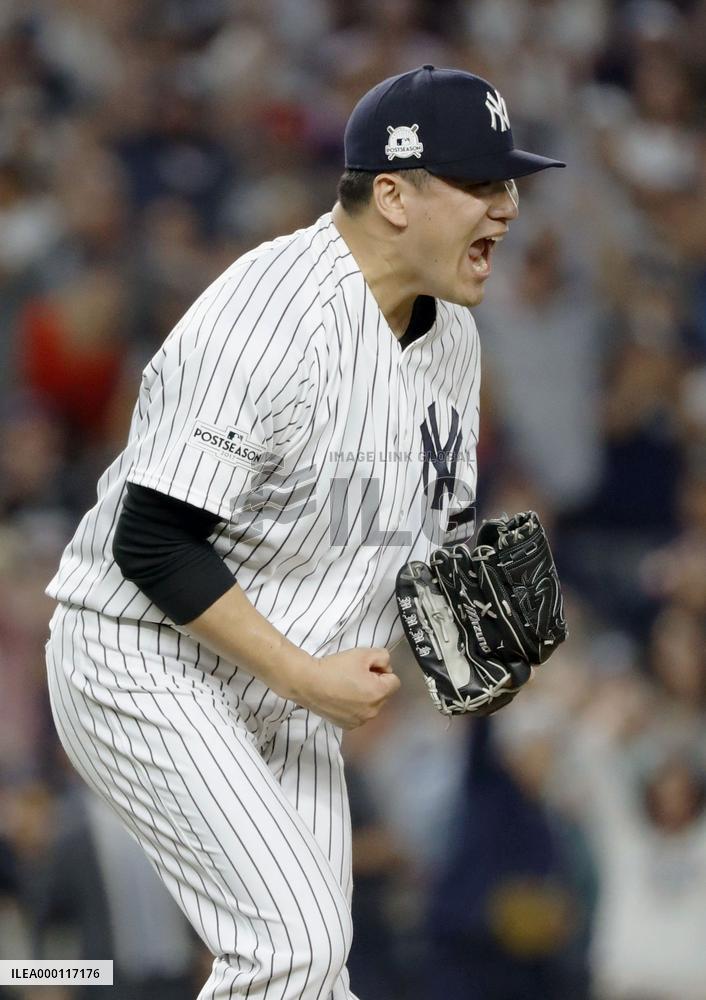 Tanaka keeps Yankees alive in ALDS