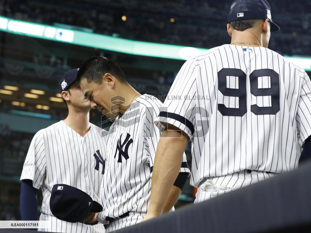 Tanaka keeps Yankees alive in ALDS
