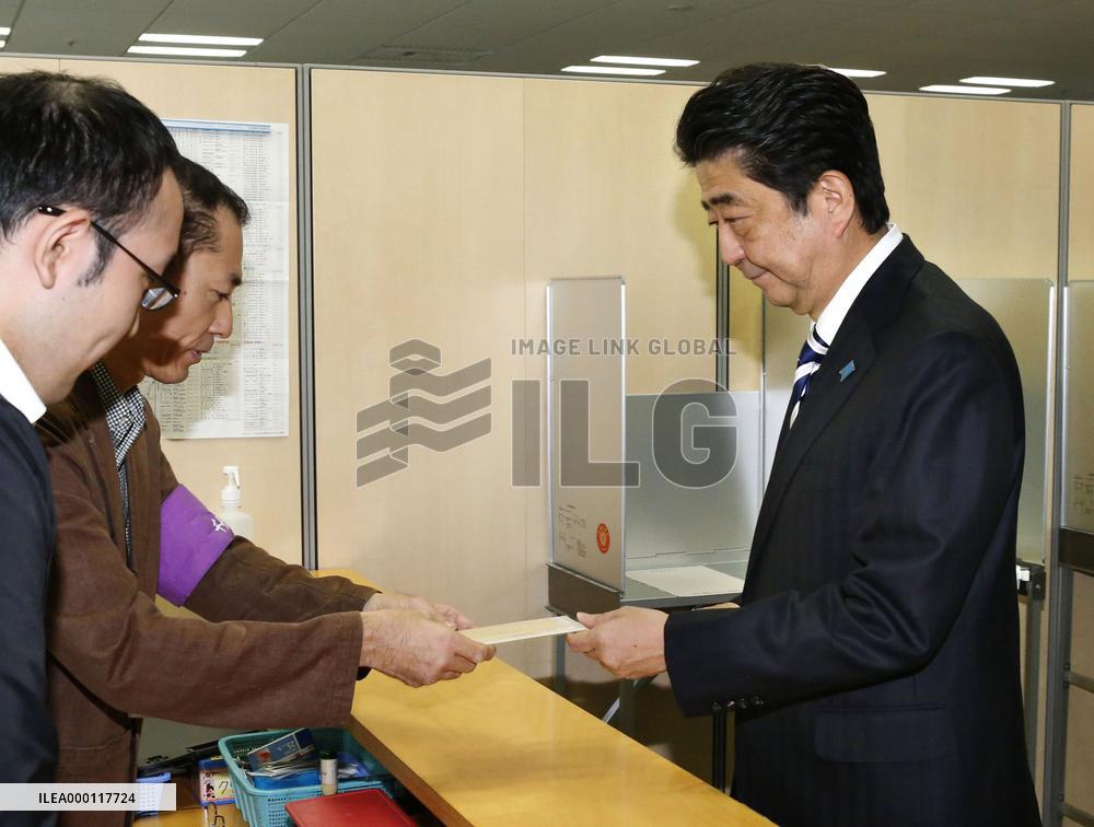 PM Abe casts absentee vote
