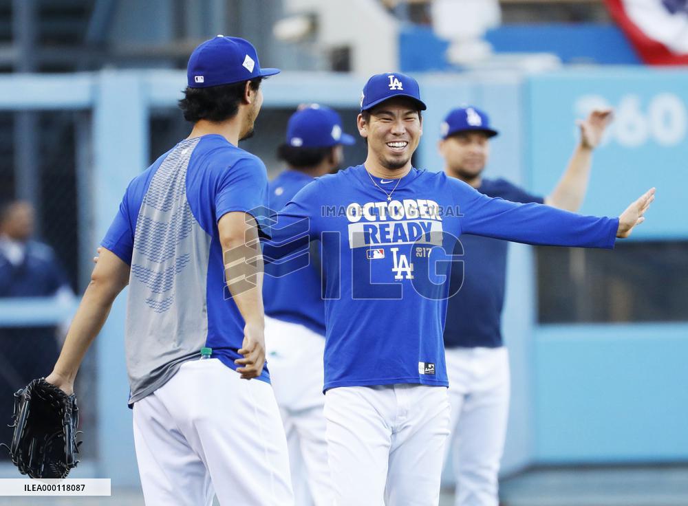 Dodgers' Maeda, Darvish