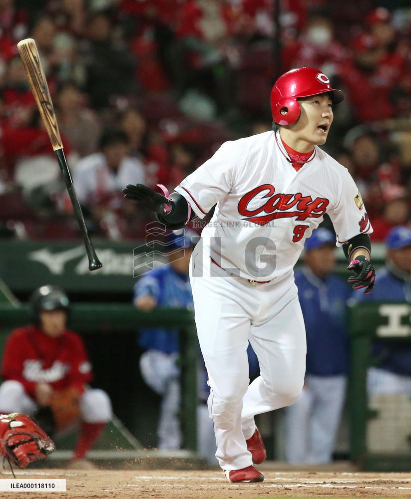 Baseball: Carp-BayStars CL Climax Series final stage