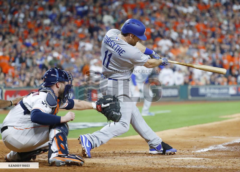 Dodgers beat Astros 6-2 in World Series Game 4