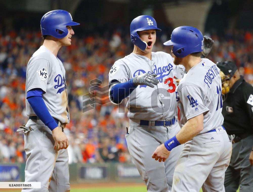 Dodgers beat Astros 6-2 in World Series Game 4