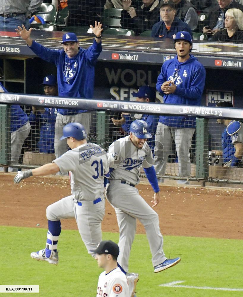 Dodgers beat Astros 6-2 in World Series Game 4