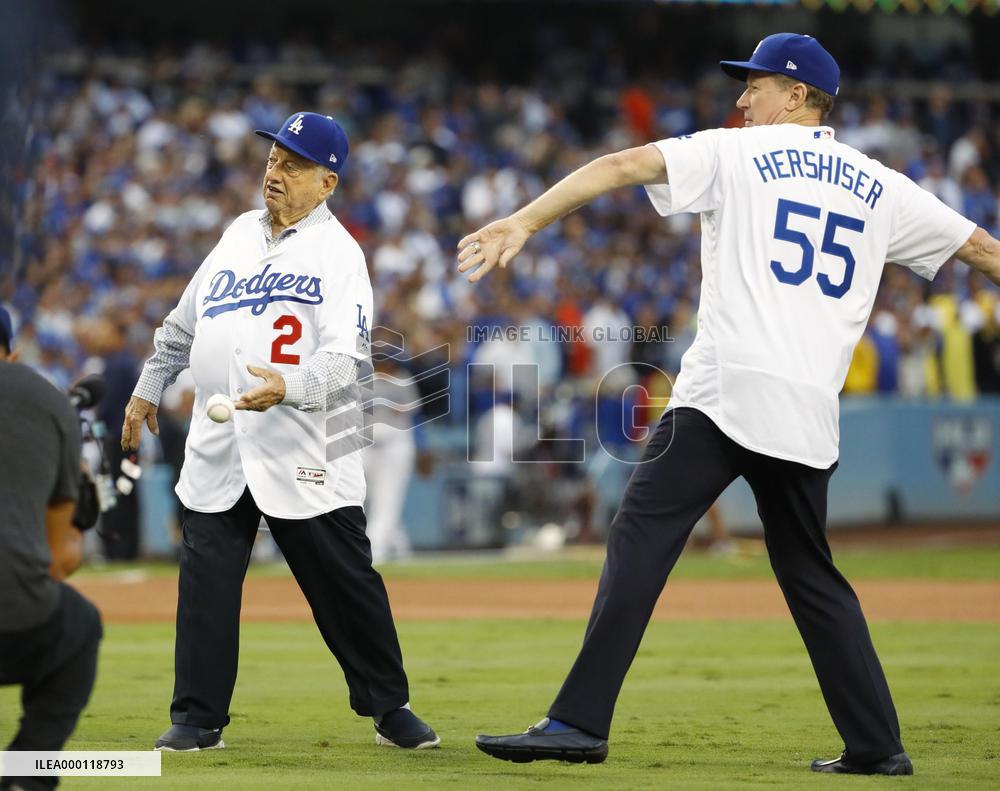 Baseball: Dodgers-Astros World Series Game 6
