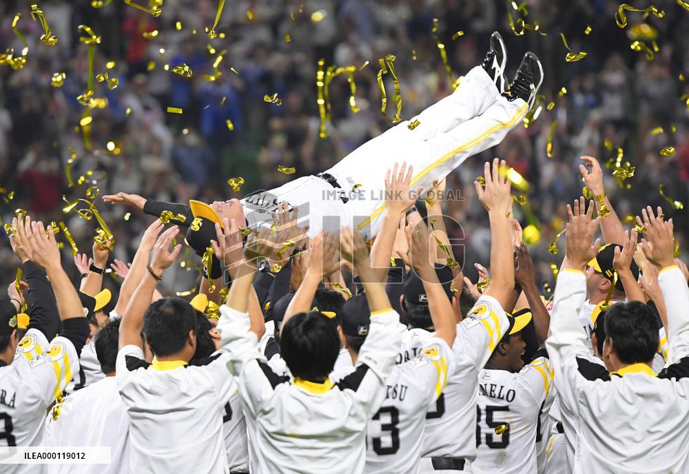 Baseball: Hawks win 8th Japan Series title