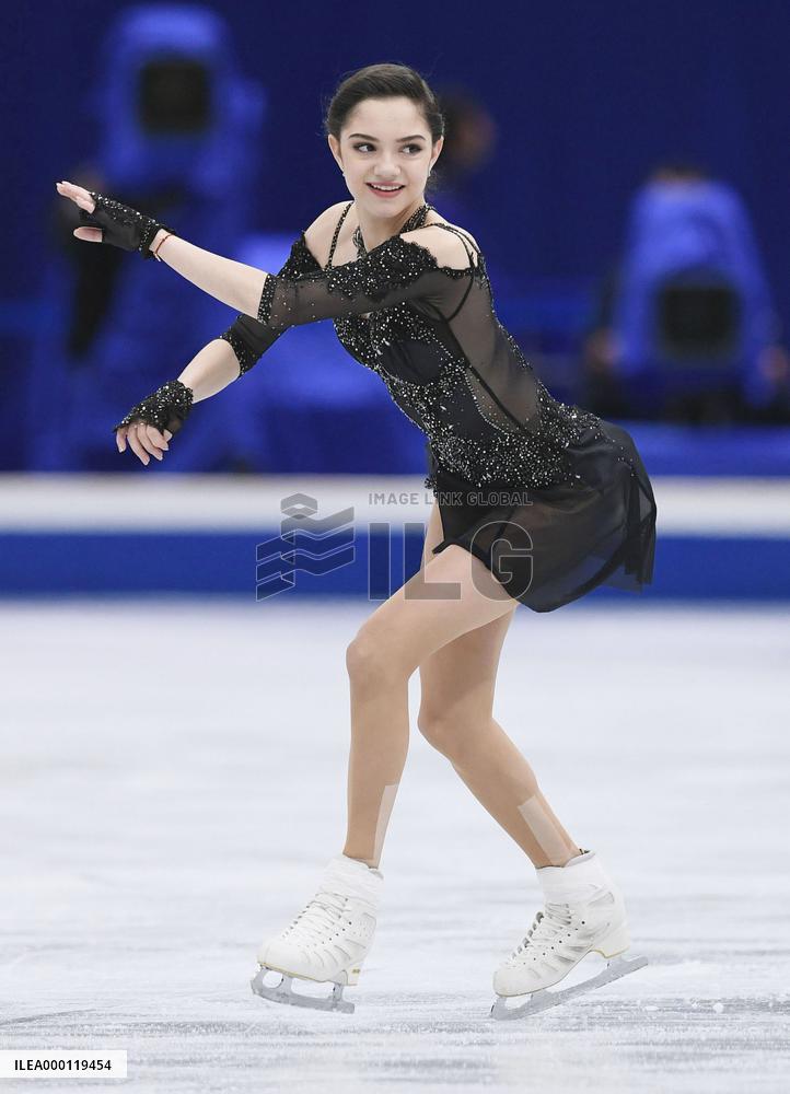 Figure skating: Medvedeva wins NHK Trophy