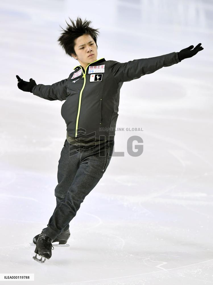 Figure skating: Internationaux de France official practice