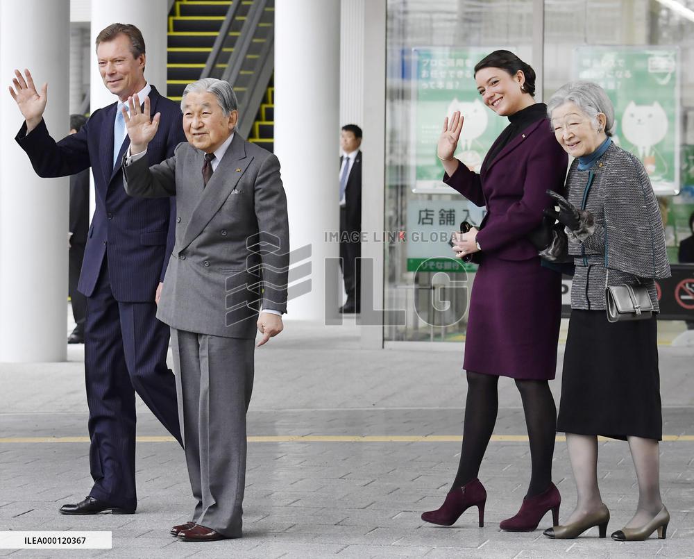 Emperor's trip to Tsukuba with Luxembourg grand duke