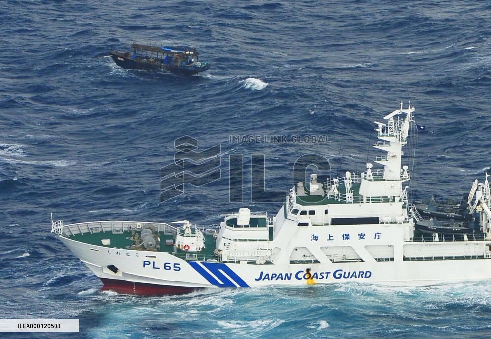 N. Korean fishing boat drifting off Hokkaido town