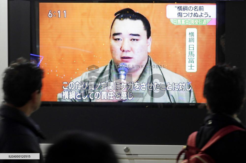 Sumo: Grand champion Harumafuji retires