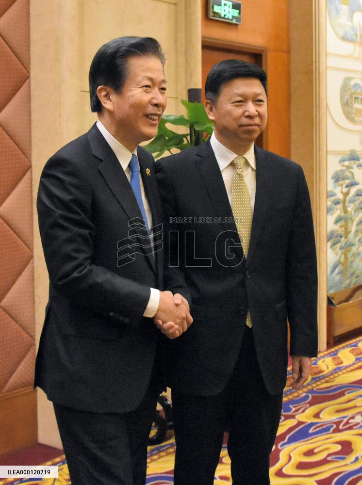 Komeito leader in Beijing