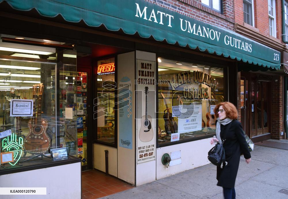 Guitar shop in New York