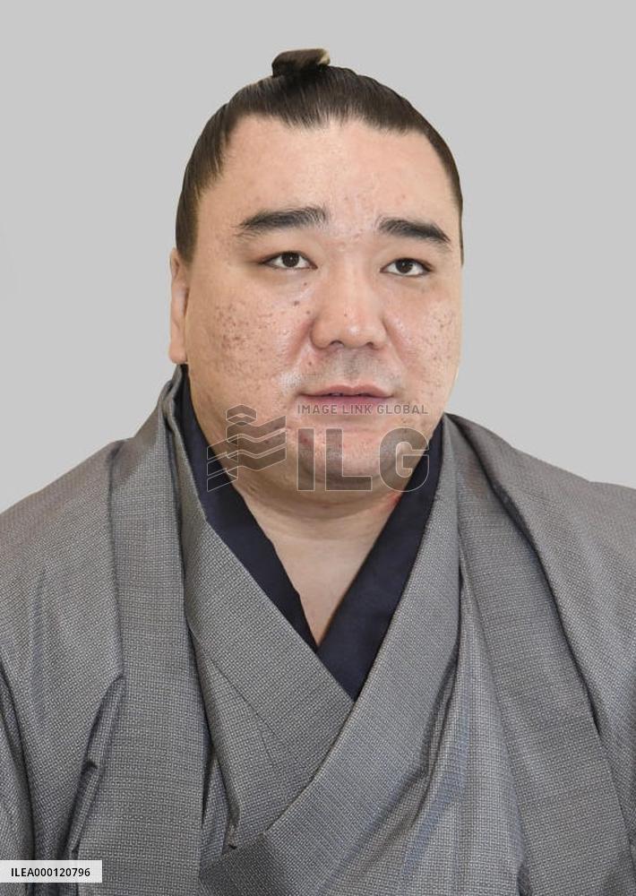 Ex-sumo champ Harumafuji to be referred to prosecutors soon