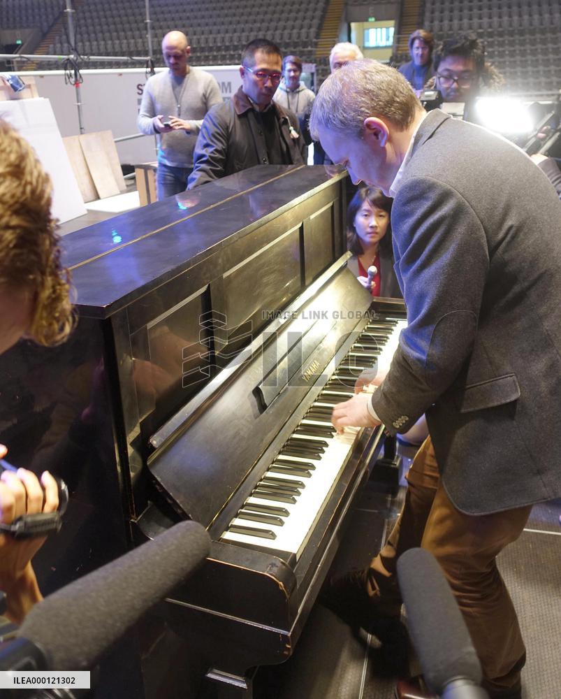 A-bomb surviving piano in Oslo