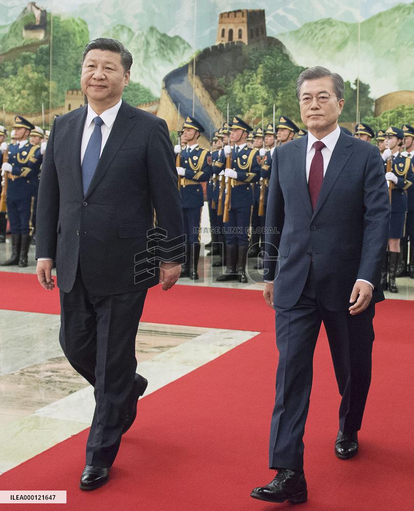 Summit between leaders of South Korea and China