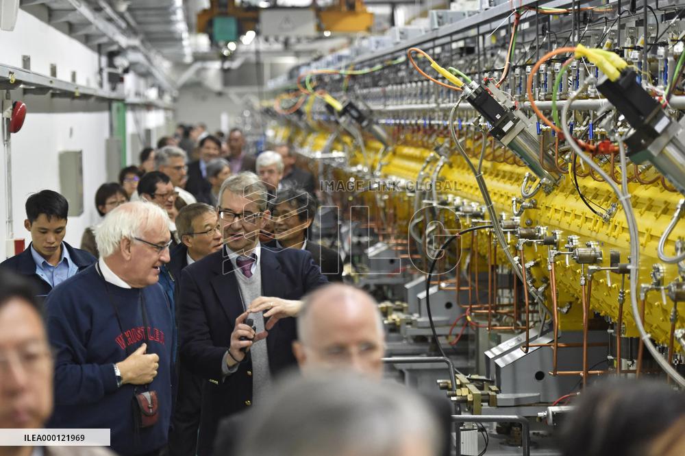 China opens neutron facility to foreign media