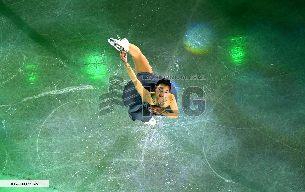 Kaori Sakamoto skates in exhibition