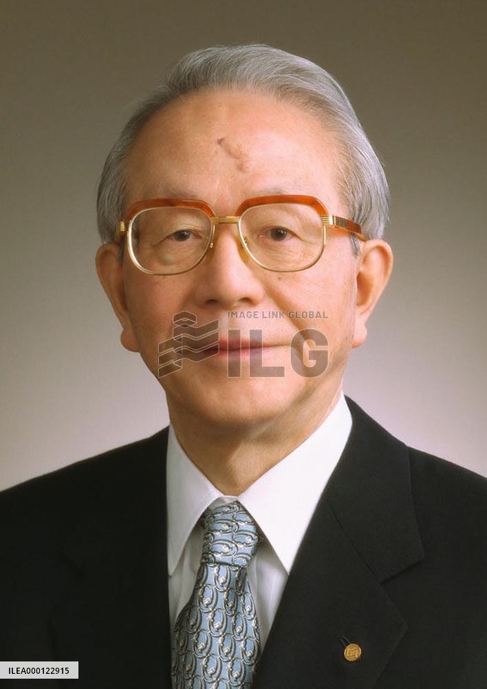 Former Toyota Pres. Tatsuro Toyoda dies at 88