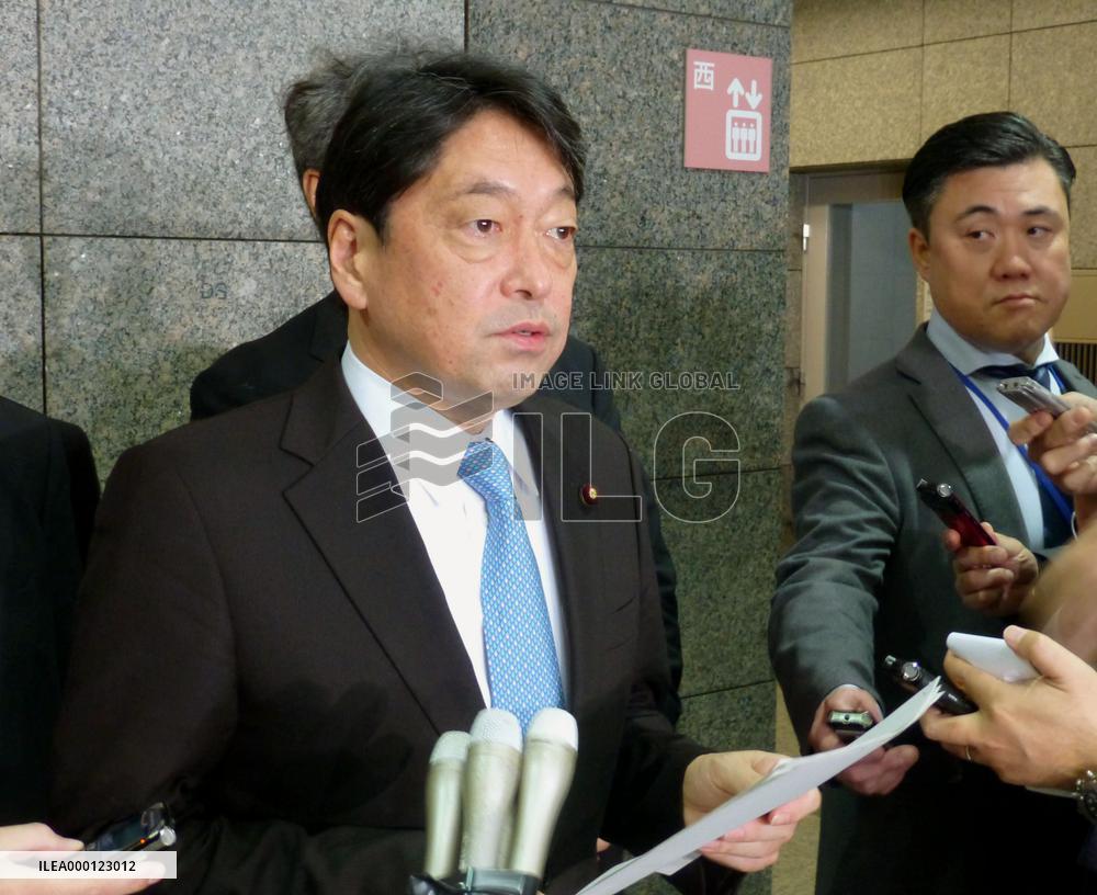 U.S., Japanese defense chiefs discuss N. Korea over phone