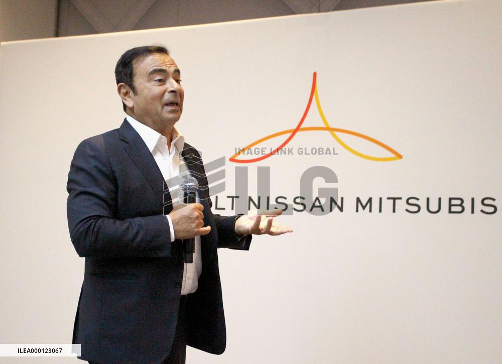 Nissan, Renault, Mitsubishi to set up $1 bil. venture capital fund