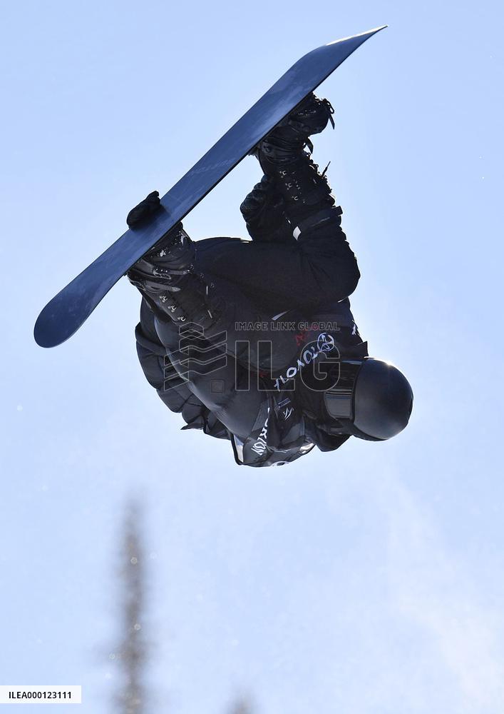 Snowboarder Sean White