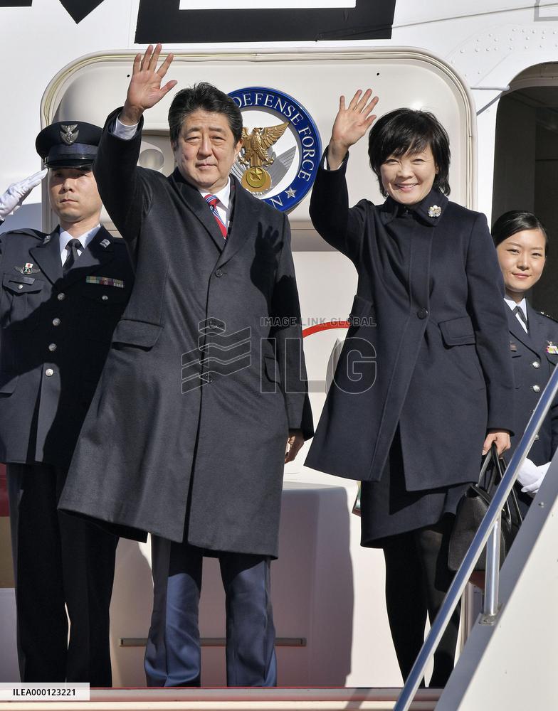 Japan PM Abe leaves for European trip