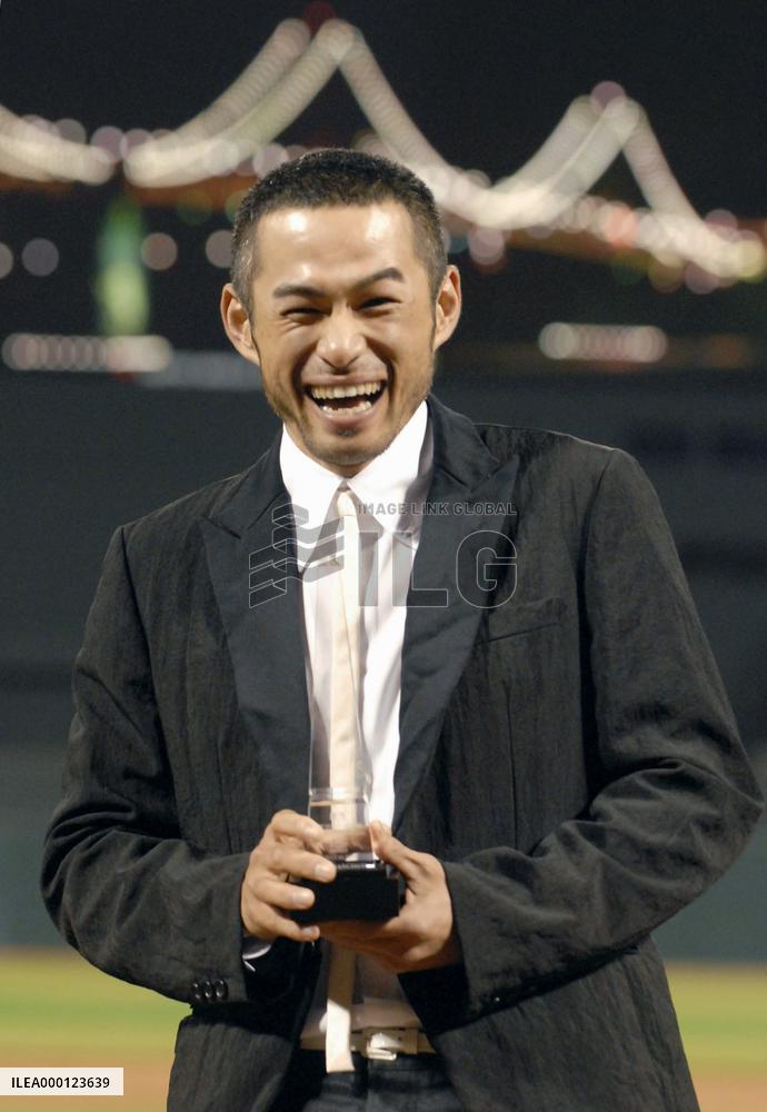 Baseball: Ichiro