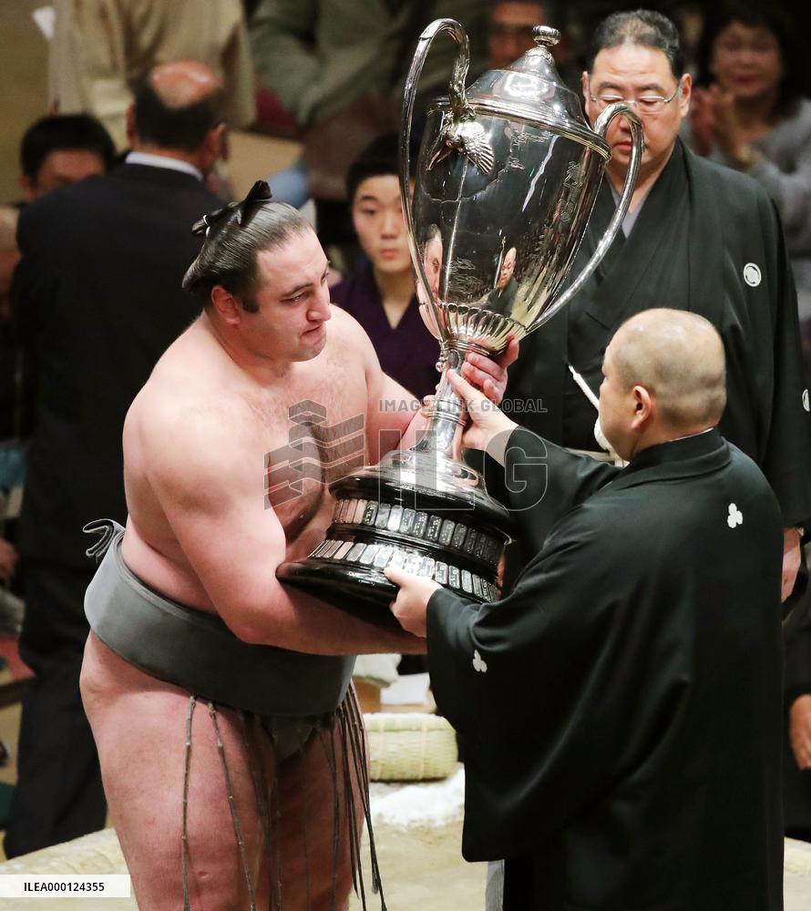 New Year Grand Sumo Tournament final day