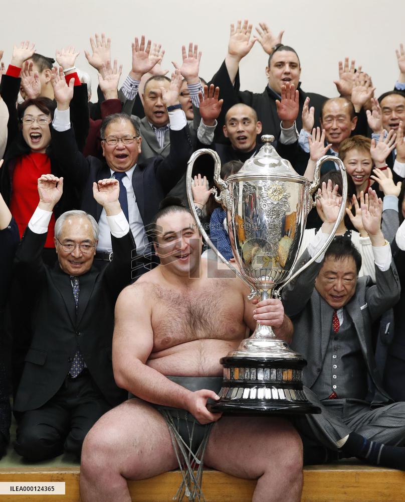New Year Grand Sumo Champion Tochinoshin